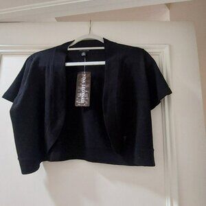 Ladies short sleeve cropped front cardian